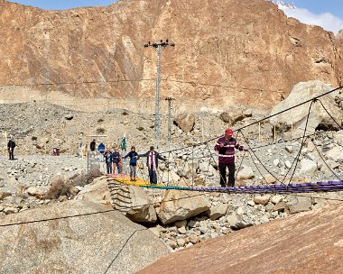 Khunjerab Nationalpark Från Passu vidare norrut längs Karokam Highway . Dagens mål var grånsövergången till Kina vid Khunjerabpasset på 4700 m...